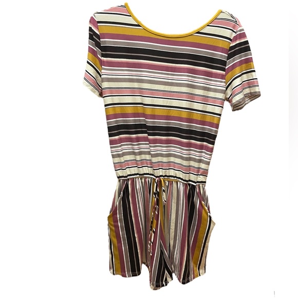 Pants - NWT stripped romper with pockets